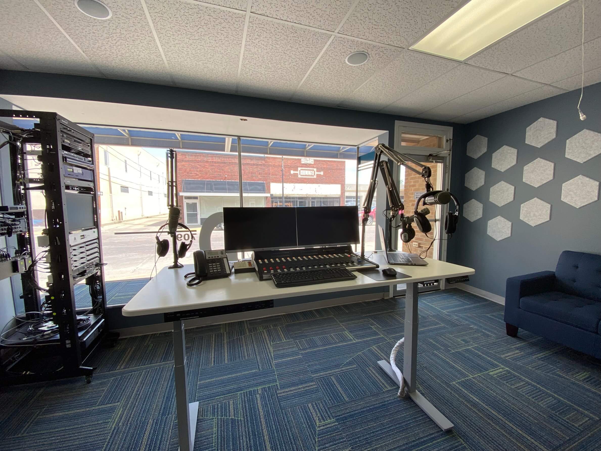Clean radio studio